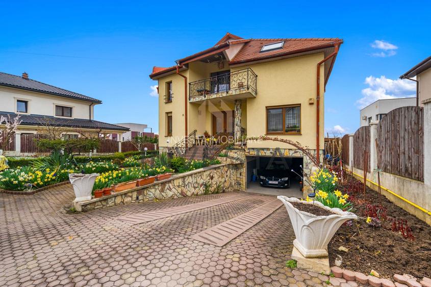 Casa individuala cu 7 camere, 260 mp, teren 900 mp, front 19m, Europa - 20