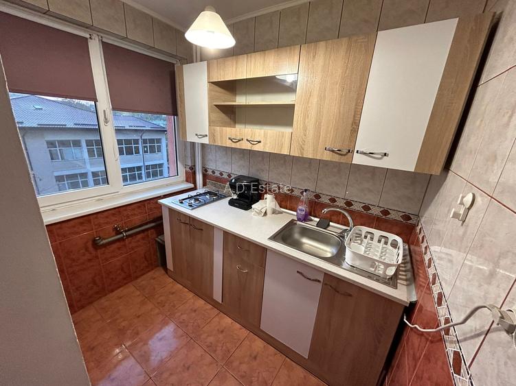 Titan Garsoniera 31 Mp Etaj 4 7 Min Metrou Bloc Reabilitat - 3