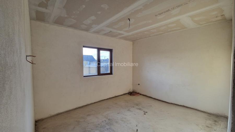 Casa de vanzare, Catalina, 3 dormitoare, 9 ari Comision 0% - 6