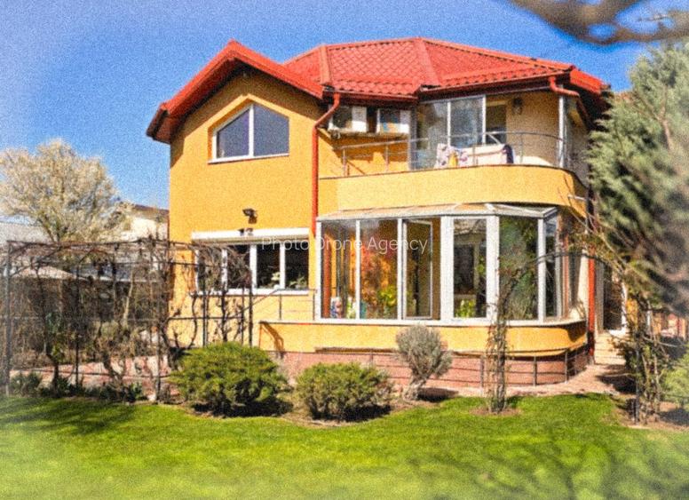 Vilă de Vânzare Drumul Taberei Stradă Exclusivistă Acces Securizat T=627mp D=30m - 36