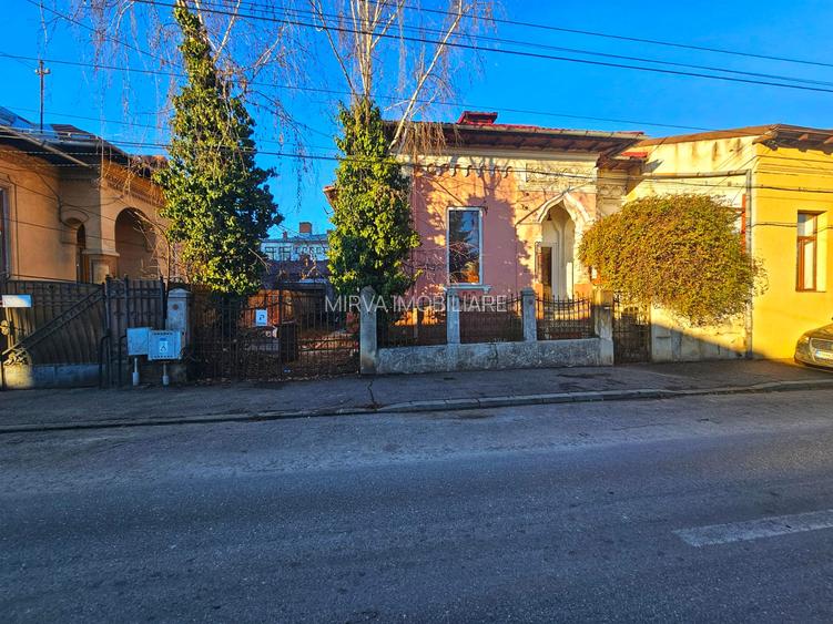 Casă cu arhitectură interbelică, 5 camere, teren 409 mp – Central - 6