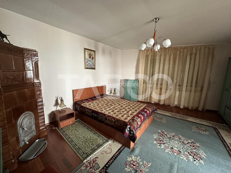 Casa familiala pentru locuit sau vacanta , spatioasa si confortabila . - 6