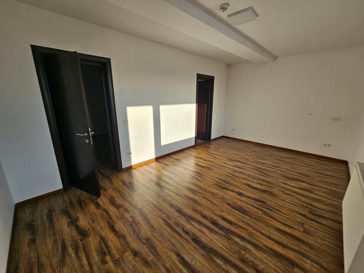 Casă individuală P+2, 5 camere, teren 390 mp – Otopeni