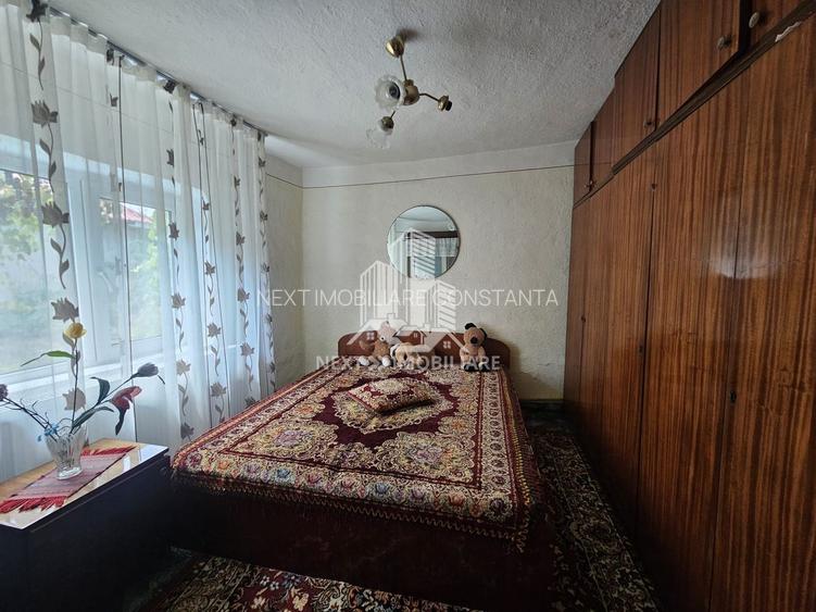 Casă  4 camere cu 2 intrări, garaj și teren 1751mp– Cobadin - 2