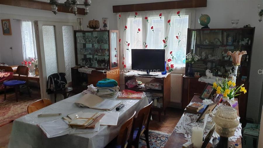 zona Grivitei-Pta Mare Vila P+1, 6 camere, 2 bai teren 242mp deschidere 10 m la - 11