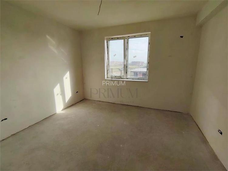 Dulex 5 camere - 135 mp utili - teren generos - 6