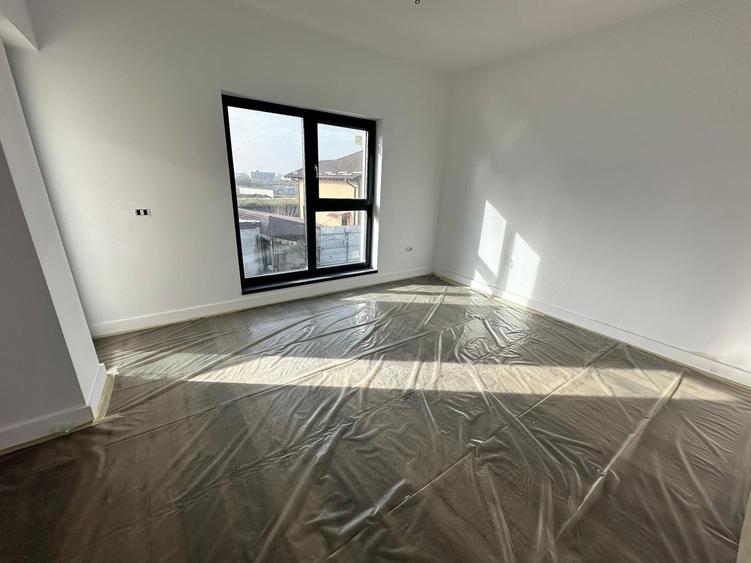 CASA SINGULARA, TOATE UTILITATILE, 4 CAMERE, TEREN 400 MP, COMISION 0%