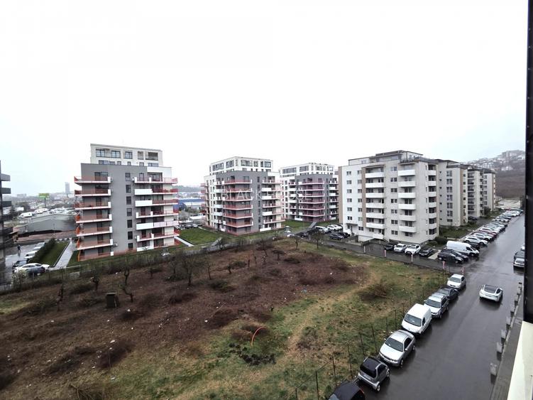 Oportunitate, Apartament 3 camere zona Vivo - Metro - 9