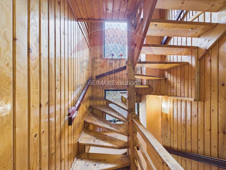 Pensiune/casa montană 9 camere în Dâmbovicioara, comision 0% - 47