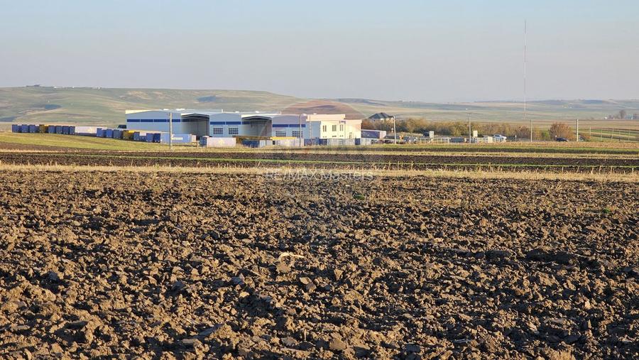 Teren extravilan 6,100mp Stroiesti / Soseaua DN17, Suceava - 13