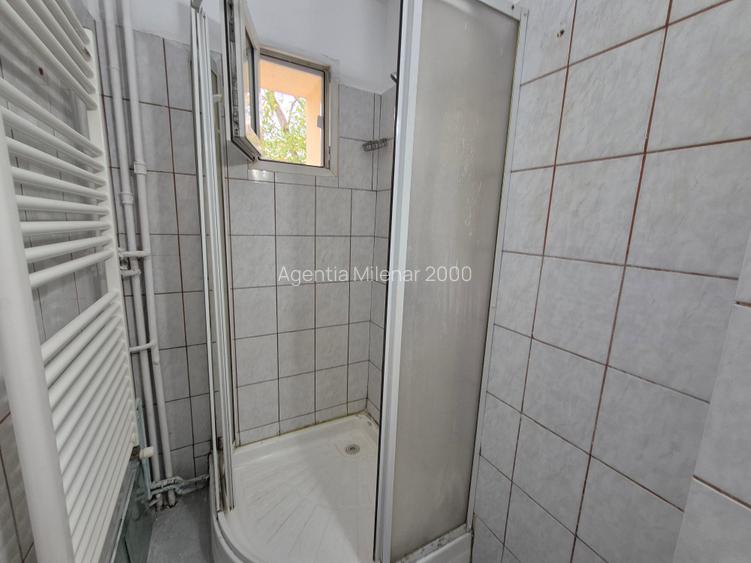 Pe frumoasa strada Harnicieila etajul 1, in bloc izolat termic - 9