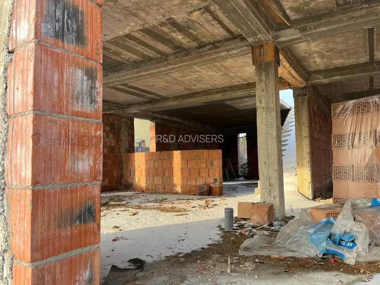 Casa la rosu / 1.328 mp teren / AC valabila / Otopeni 9 Mai - 3