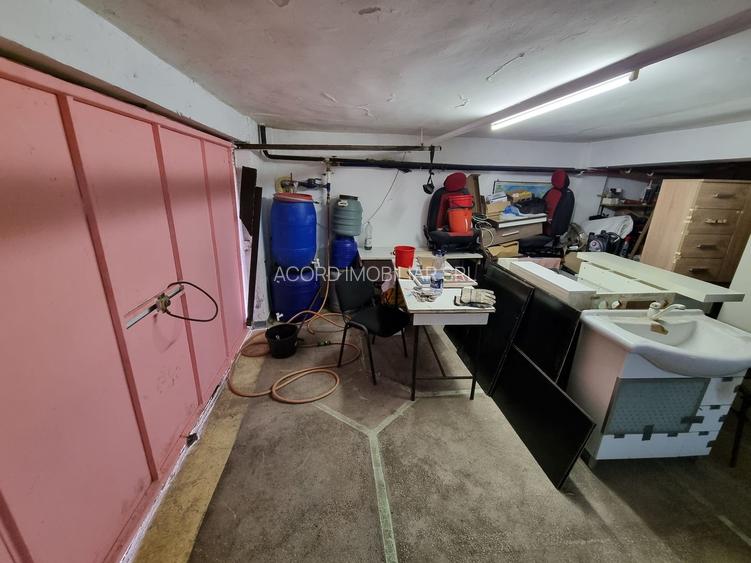 Ovidiu-vila D+P+1+M libera aproape de lac - 11