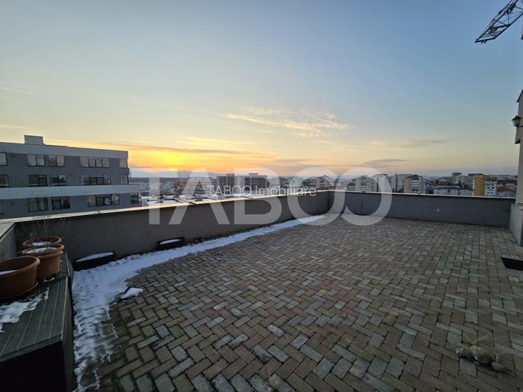 Penthouse 3 camere de vanzare 70 mpu terasa 58 mp zona Doamna Stanca - 11