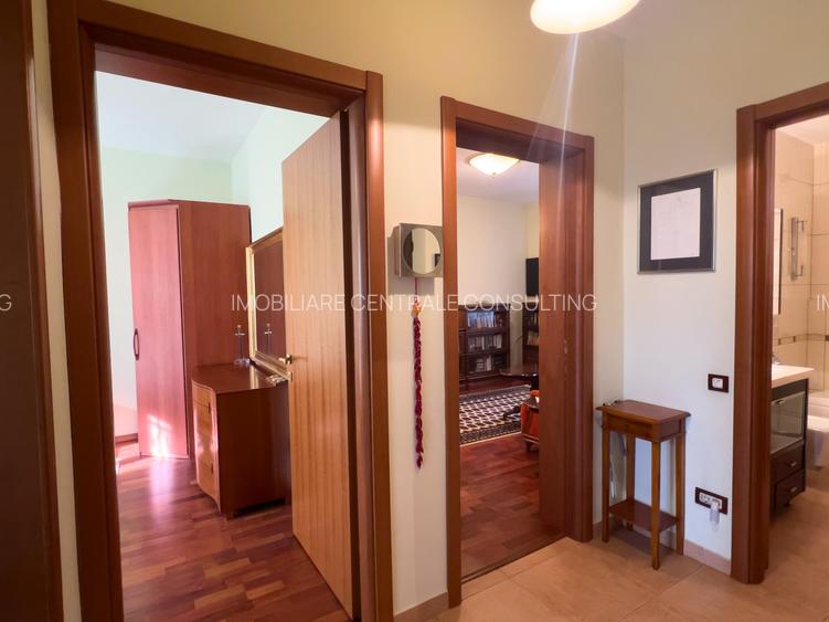 Parter în vilă cu grădină. - 9