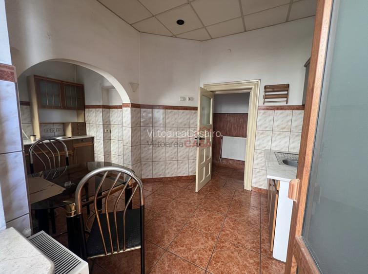 Apartament in vila - fatada refacuta -zona ultracentrala - metrou Unirii - 14