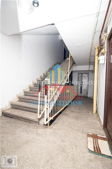 Ap. 3 camere,51 mp (cu centrala termica) Aleea Campul cu Flori 3, Bl M49, Sect.6 - 27