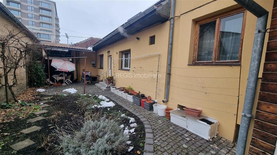 Casa de 5 camere , zona Brasovul Vechi - 3