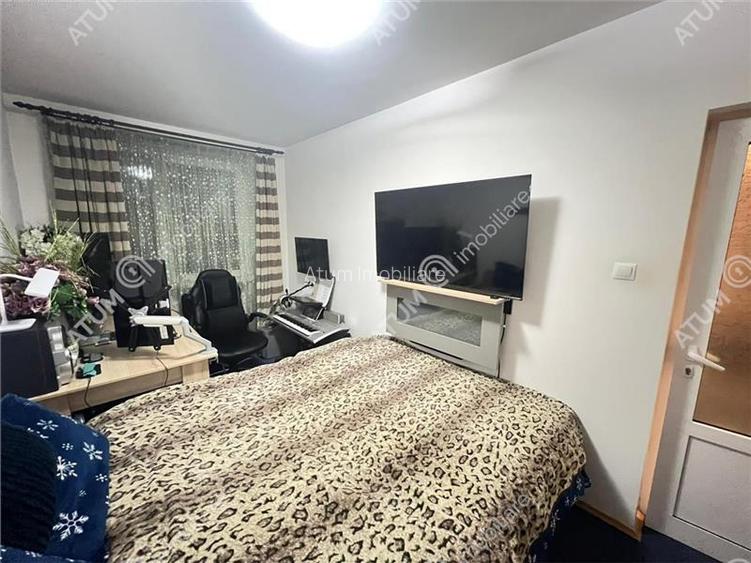Apartament 3 camere decomandate 2 balcoane zona Mihai Viteazul Sibiu - 3