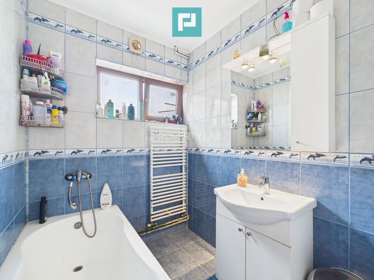 Casă individuală în Săcălaz - 2063 mp teren - 4