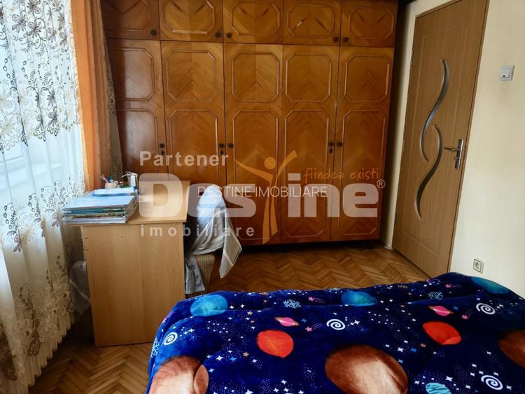 Apartament 2 camere bloc caramida etaj 1 - 8