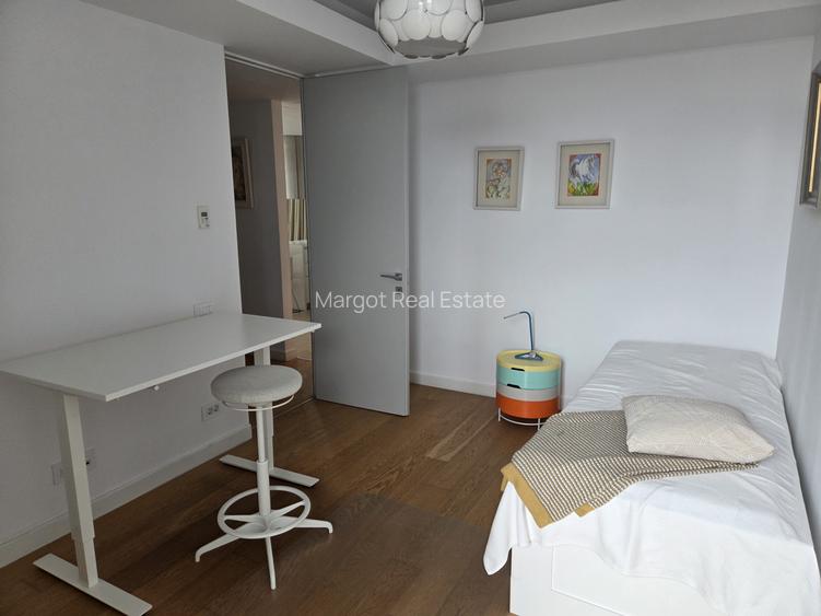 Elegant Top-Floor Apartment with Panoramic Terrace near Victoriei Avenue - 15