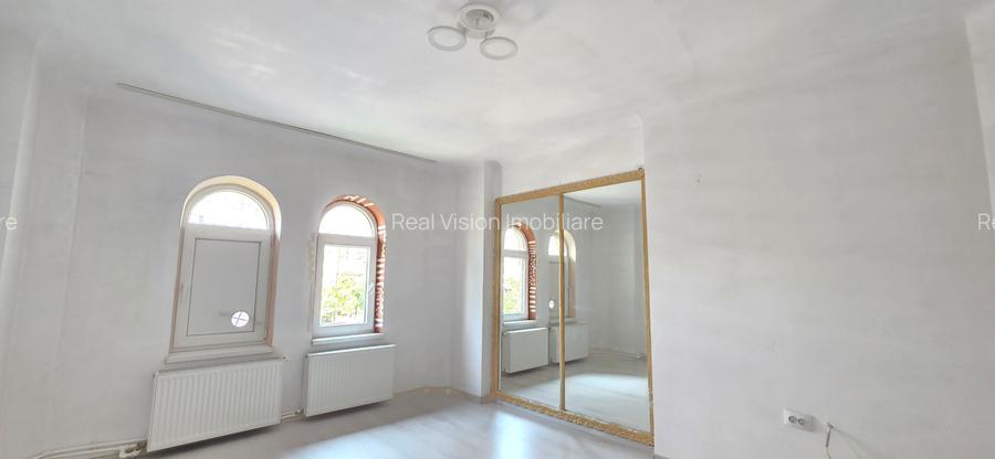 Spațiu exclusivist de închiriat/Mansardă în vilă interbelică, - 2