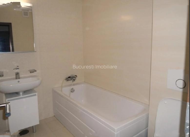 Piata Constituiei Metrou Unirii,Etajul 4/8 BLOC  2000,3 balcoane,Decomandat! - 4