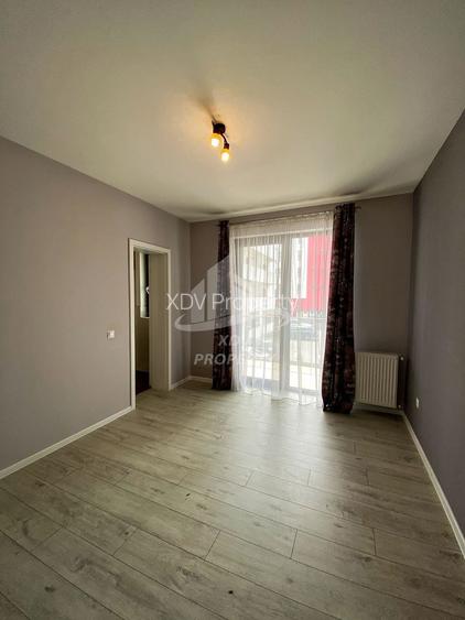 Apartament 4 camere decomandat , 2 bai, 2 balcoane,  90mpu , Parcare - 9