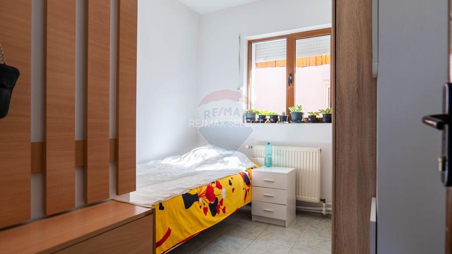 Afumati - vanzare casa si anexe cu teren intravilan, suprafata 700 mp - 15