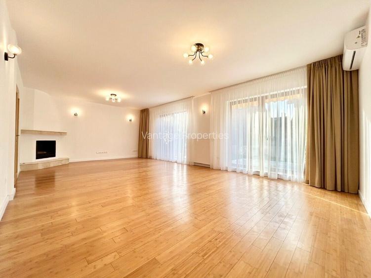 Villa, complex with swimming pool, tennis court, Iancu Nicolae - 2