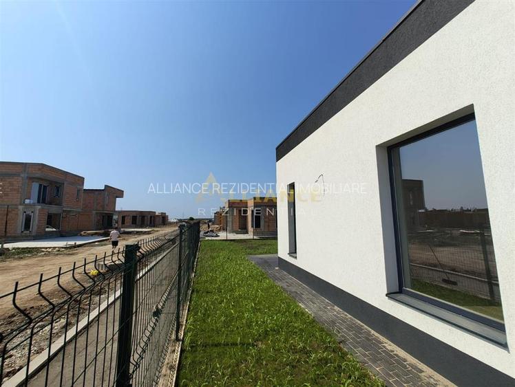Casa Individuala - 4 camere - 2 bai  - 423 mp teren - 3