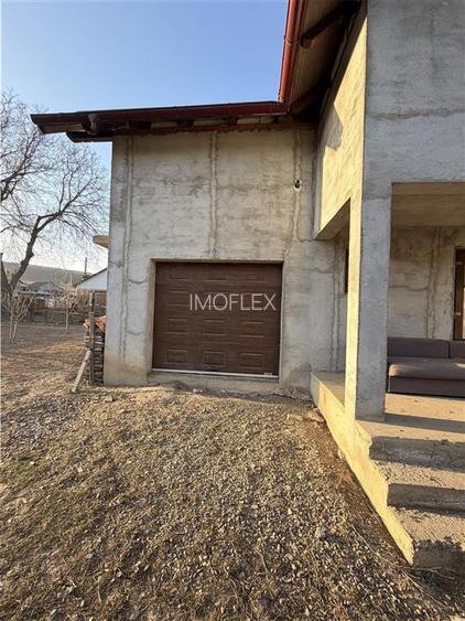 Vilă în Pătrăuți + 8400mp teren - 14