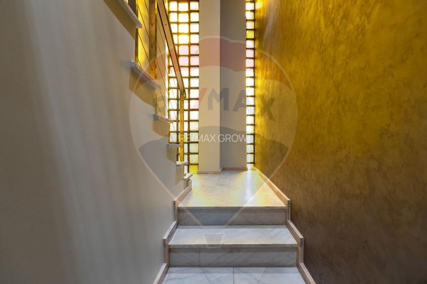 Casă/Vilă duplex cu 5 camere de vânzare, strada 9 Mai- zona Centrală - 7