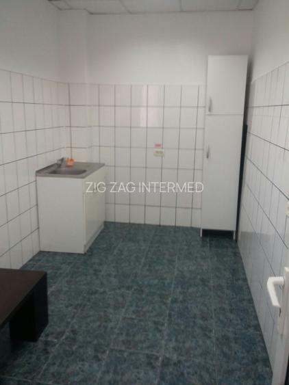 Capitol - Sala Sporturilor, spatiu birou 88 mp. + terasa 15 mp. - 21