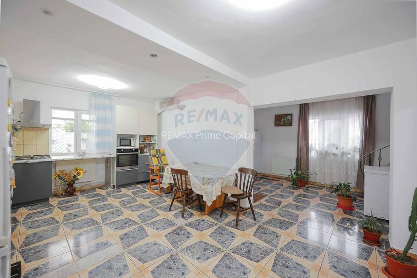 Pensiune cu 11 camere de vânzare, situată în Băile 1 Mai, Sânmartin - 17