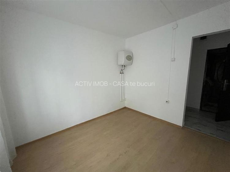 Caransebes, Garsoniera, Parter, Balta Sarata - 2