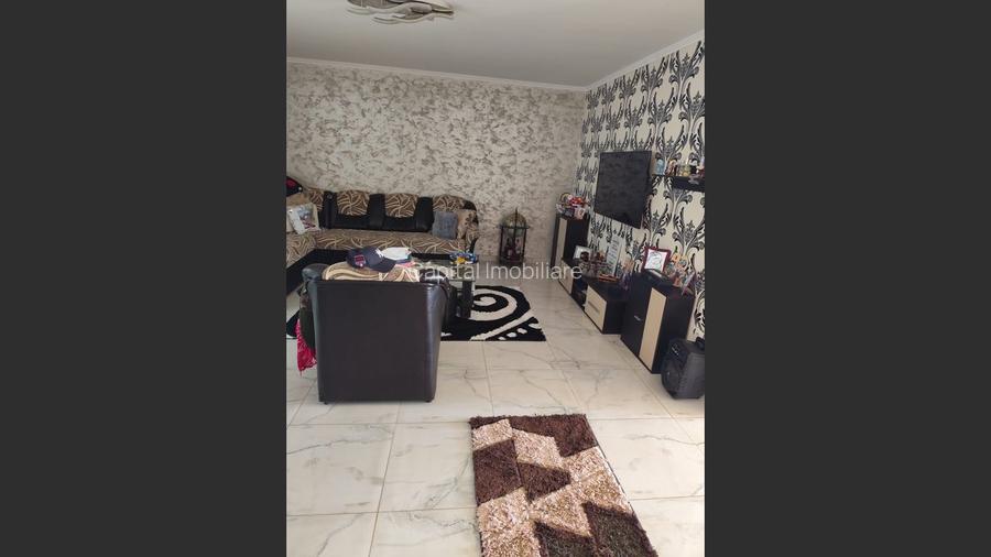 Casa Strejnicu: 150m², 3 dormitoare, 2 băi, 2 garaje
 - 5