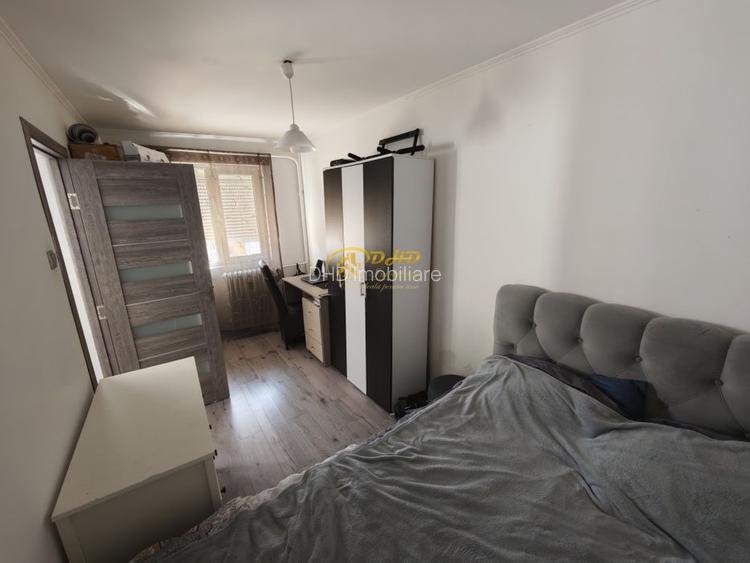 Apartament 3 camere, zona Tatarasi. - 2