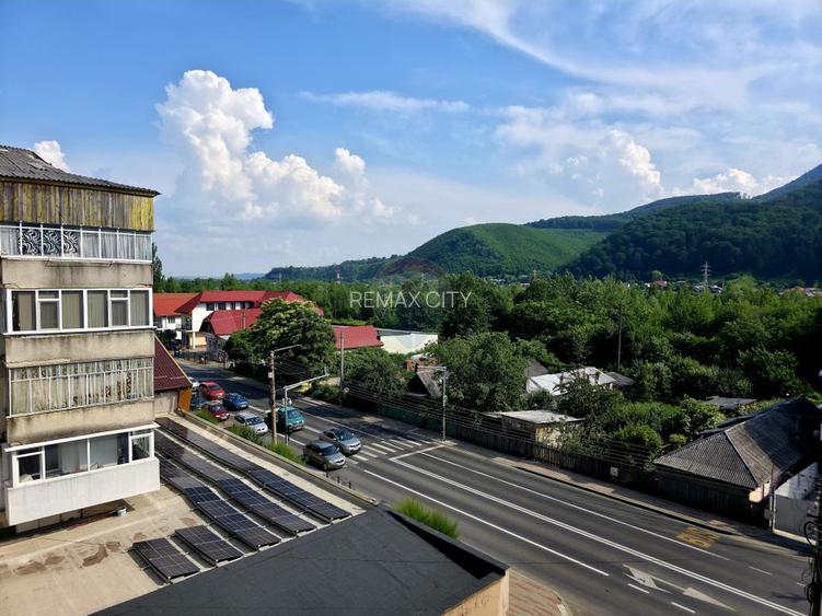 Apartament cu 4 camere de vânzare în zona Maratei - 23