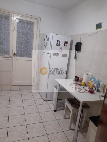 3 Camere Decomandat | 2 Bai | Etaj 4/8 | 75mp totali