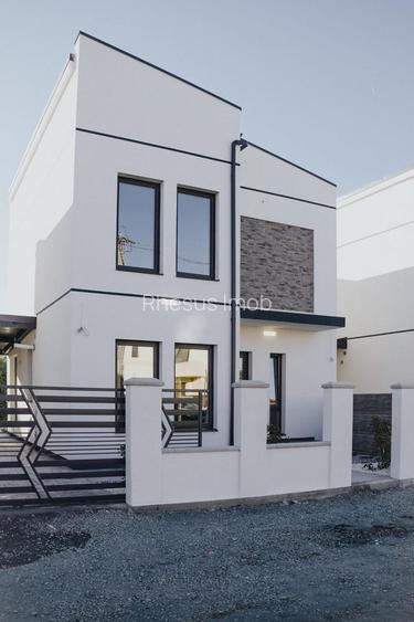 Vand case individuale in Remetea Mare la cheie! - 2