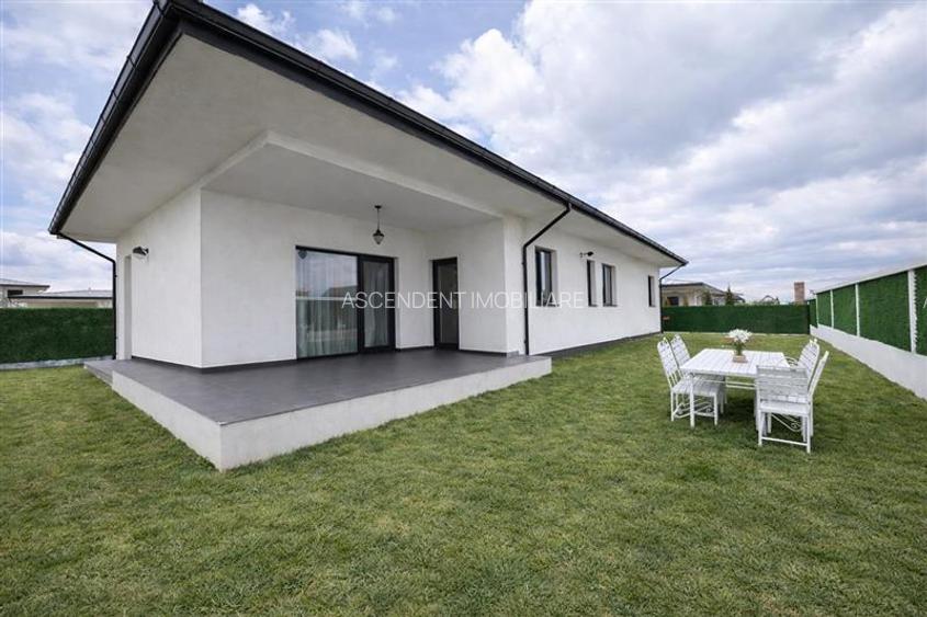 Proprietate la cheie, aspect deosebit, priveliste, Cristian, Brasov - 2