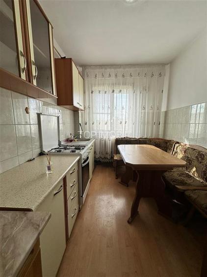 Apartament 3 camere semidecomandat, Podu Ros - Cantemir - 2