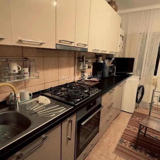 3 Camere Decomandat 80mp Etaj Intermediar bloc 1993 mobilat zona Lunca Cetatuii - 7