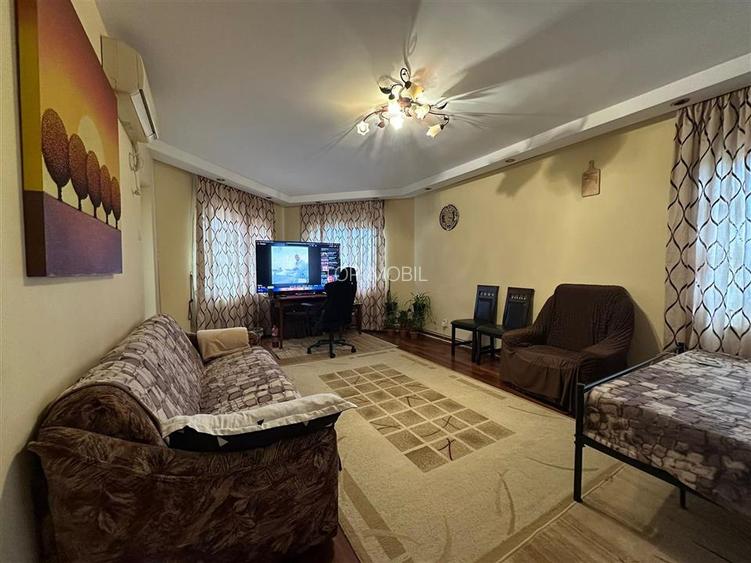 Inchiriere Apartament cu 3 camere Canta Bloc Nou - 6