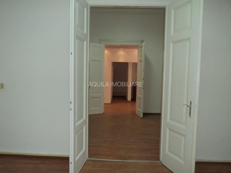 Birouri 50 mp Piata Unirii RENOVAT, prima inchiriere - 6