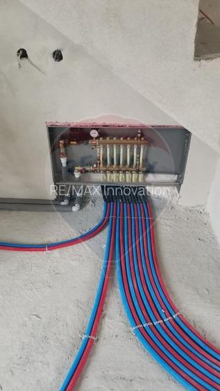 Investitie/Vanzare-  Vilă cu 5 camere la 45 minute de Bucuresti - 24