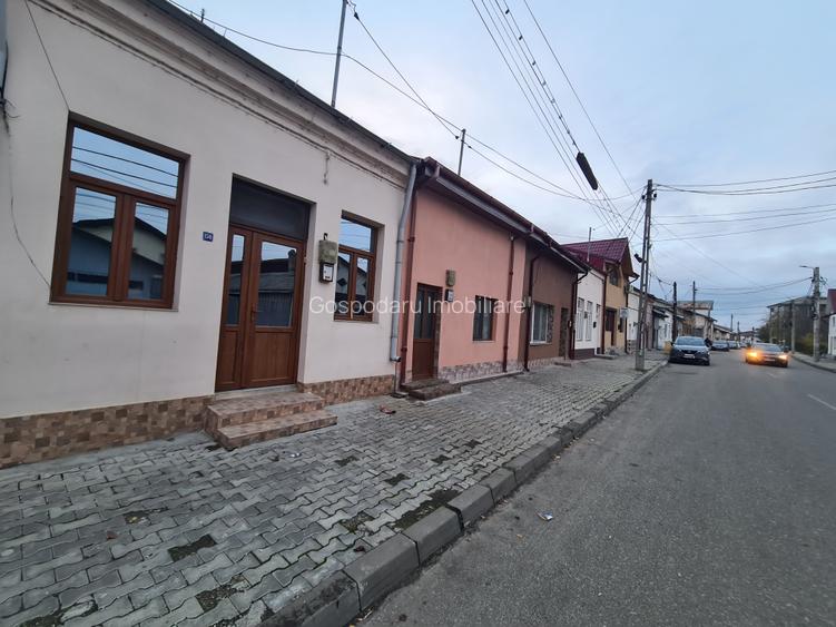 Casa zona centrala Adjud - renovata si mobilata - 13