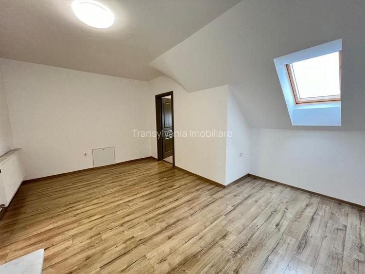 Casa cu 7 camere | 3 balcoane | Garaj | 220 mp + 80 mp curte | Cartier Panorama - 22